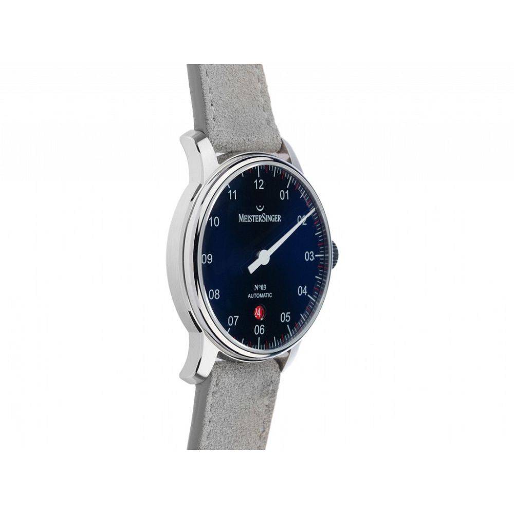 Meistersinger No03 DM908 herenhorloge met blauw wijzerplaat, éénwijzerontwerp en grijze lederen band. Automatisch 40mm horloge voor heren.