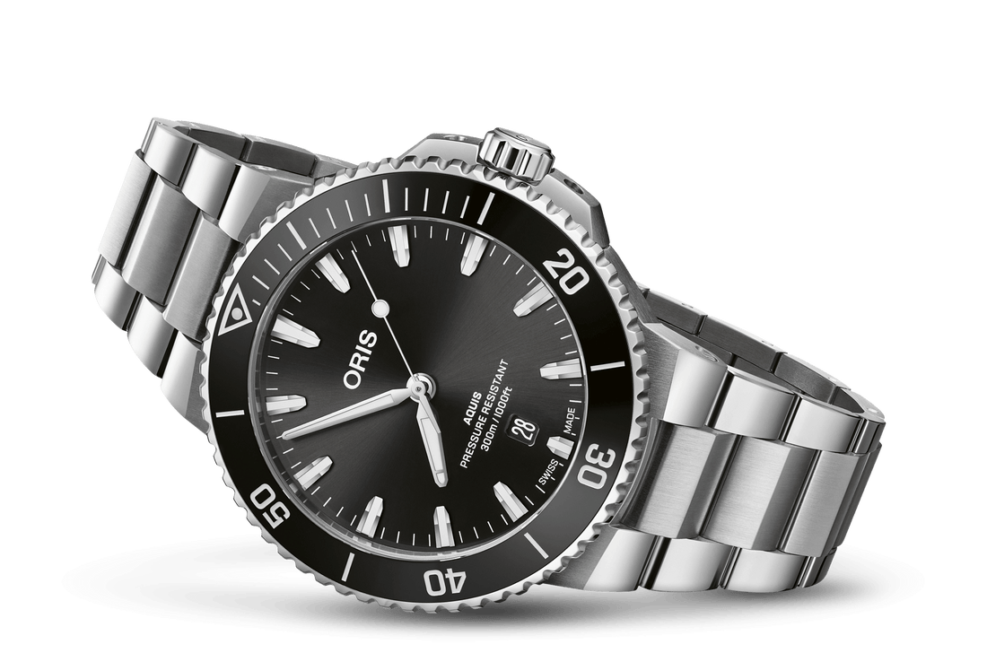 Oris Aquis Date Black Dial 43.5mm