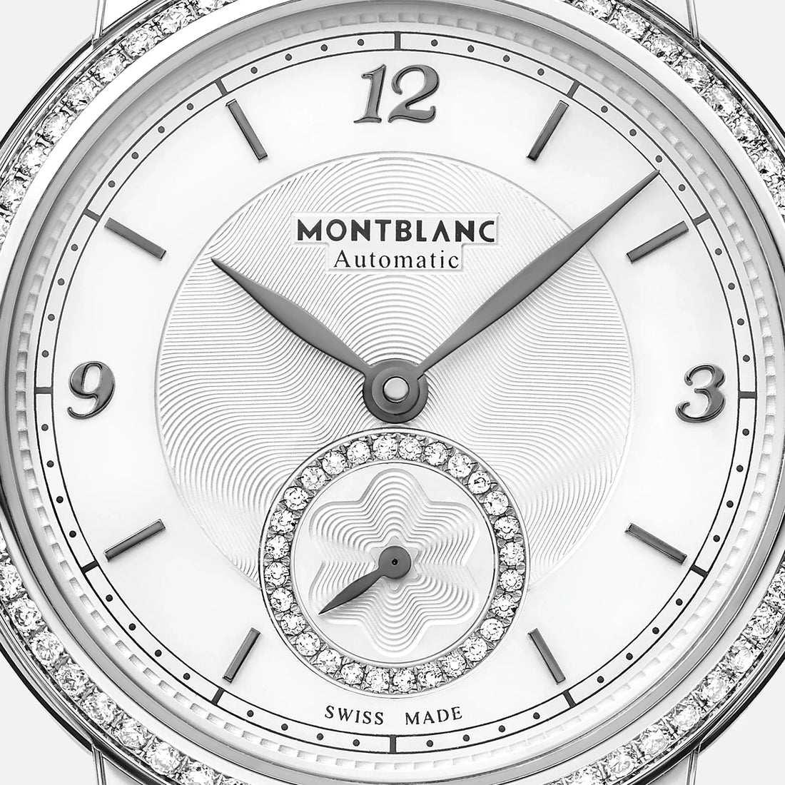Montblanc Start legacy Small Second Automatic Diamonds Dameshorloge 32mm met zilveren wijzerplaat en diamanten bezel. Luxe Swiss Made dames horloge met kleine secondewijzer.